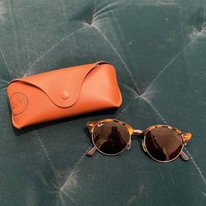ray ban sunglasses with case